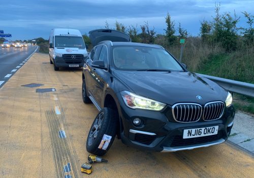 Mobile Tyre change on the M25